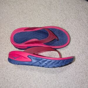Hoka Pink And Purple Recovery Flip Flops Size 7 Women's
